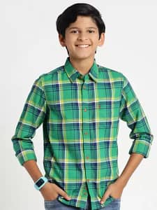 kid-wearing-shirt-made-by-indirapruam-tailor kid-wearing-shirt-made-by-indirapruam-tailor